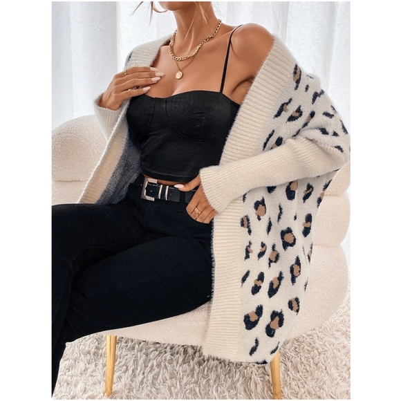 Cozy Leopard Print Fuzzy Open Front Cardigan - Picture 3 of 4